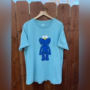KAWS x Uniqlo Tshirt